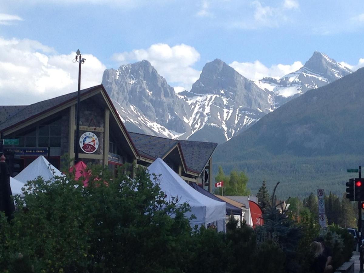 Apartment 411, Antique Heritage Canmore Extérieur photo
